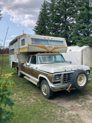 1979 Ford F 250 Camper Special 