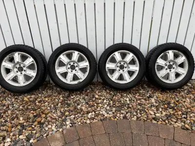 20” Yokohama Geolander IT 6x5.13 bolt pattern. Had on 2016 Ford F-150 truck. Aluminum rims. No cente...