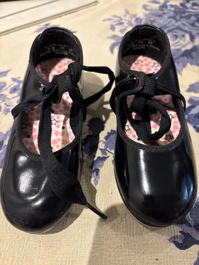 Girls Capezio Tap Shoes - size 9, View more