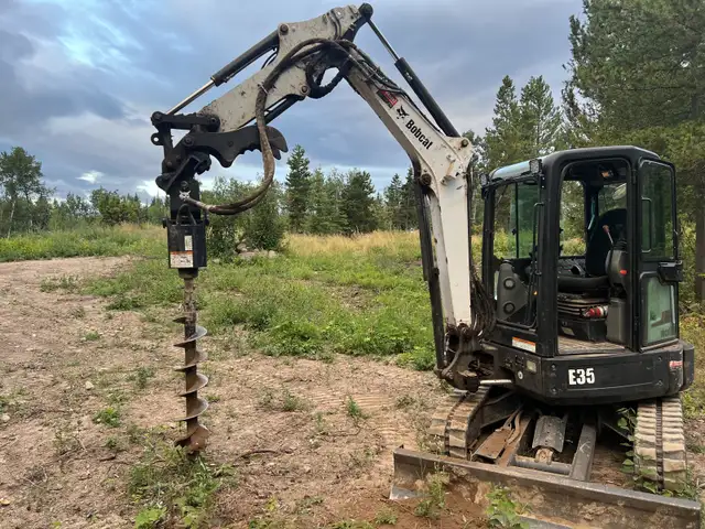 bobcat 30c high torque auger in Heavy Equipment in Smithers - Image 3