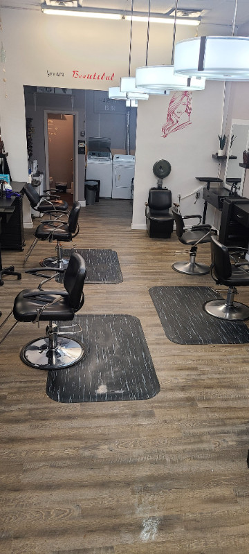 Hair salon in Commercial & Office Space for Sale in Sudbury - Image 4