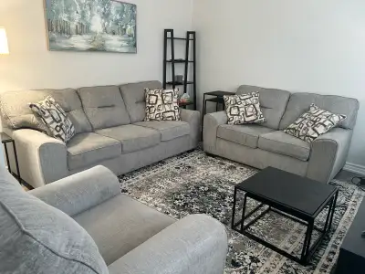 Three-piece light grey couch set in perfect condition clean smoke free pet free home . $800 FIRM . N...