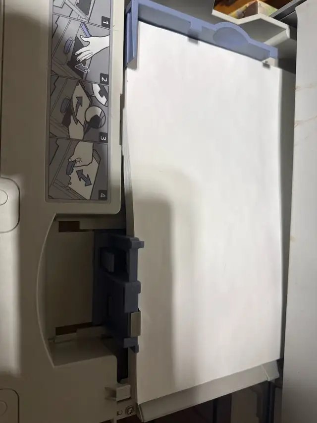 Samsung color laser printer  in General Electronics in City of Montréal - Image 4