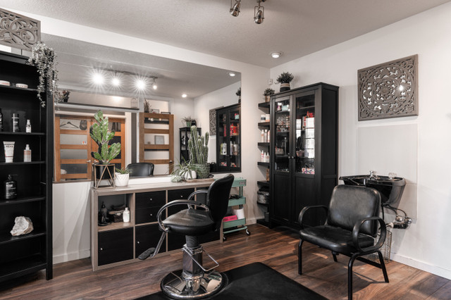 Chair rental Millcreek/ Strathcona  in Hair Stylist & Salon in Edmonton - Image 2