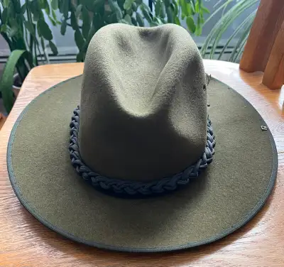Men's Felt Fedora, View more