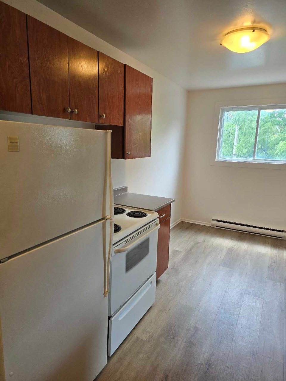 Apartment for rent on 307 Kitchener Road Cambridge 3