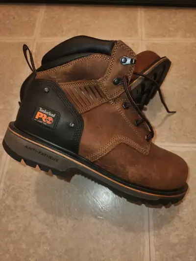 Work boots, View more