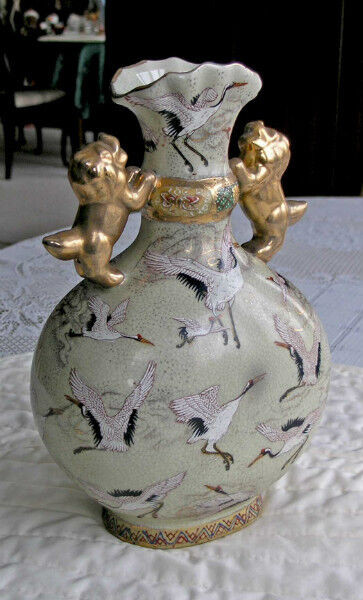 Satsuma Vase With Storks in Arts & Collectibles in Guelph - Image 3