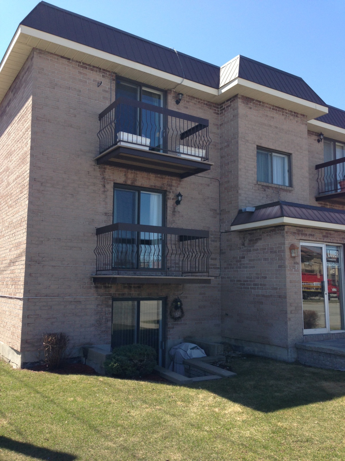 334 Boulevard Samson — photo 1