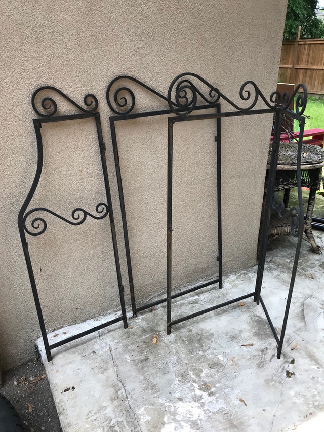 Wrought Iron lovely garden divider privacy screen. in Outdoor Décor in City of Toronto - Image 2