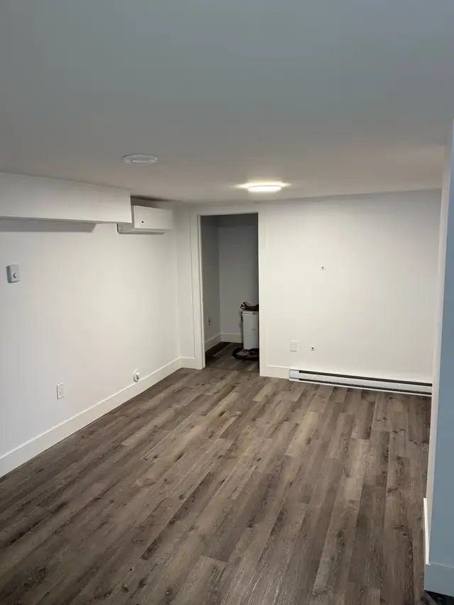 1 Bedroom Apartment in Long Term Rentals in City of Halifax - Image 8