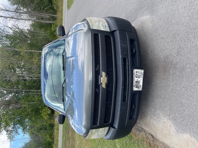 2011 Chevrolet Silverado $2500 221,000 KM in Cars & Trucks in Belleville - Image 3