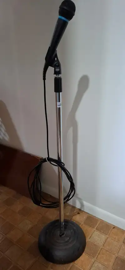 Apex Dynamic Uni-Directional Microphone & Adjustable Mic Stand, View more