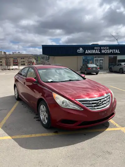 2012 Hyundai Sonata GL -Fresh Safety -Remote Start -Cruise Control -Heated Seats -Bluetooth -244,000...