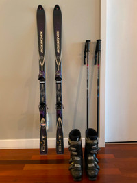 Lot de bottes de ski + skis + bâtons usagés homme