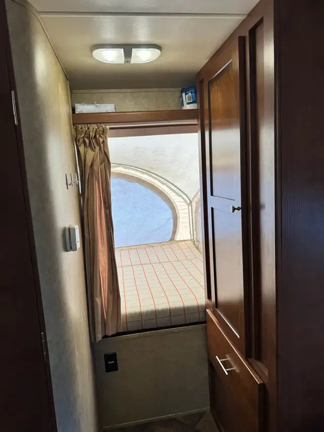 KODIAC  Express 2013. Immaculate in Travel Trailers & Campers in Hamilton - Image 6