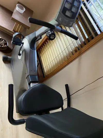 recumbent bike Vision Fitness R2000, View more