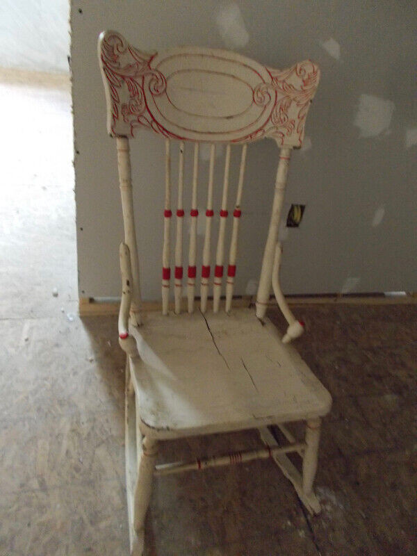Antique Rocking Chairs in Chairs & Recliners in Fredericton