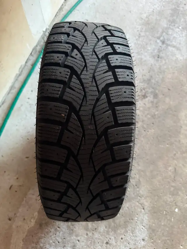 3x Winter Tires on Steel Rims – 205/55R16 – Great Tread in Tires & Rims in Mississauga / Peel Region - Image 4