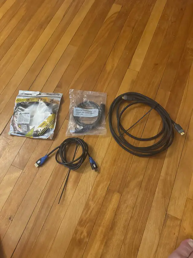 brand new gold tipped HDMI cables62863730974339123