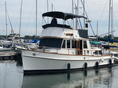 Description 36 Grand Banks Trawler in pristine condition, freshwater/Great Lakes boat, meticulously...
