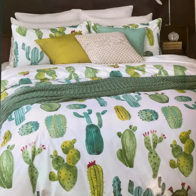 NEW Cactus print duvet cover set - double in Bedding in Ottawa - Image 2
