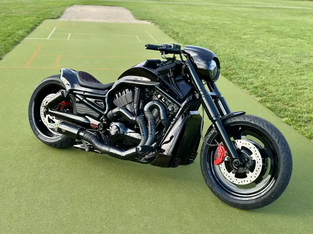 2008 VRod NightRod Special With Low Kms Brand New Build in Street, Cruisers & Choppers in Oakville / Halton Region - Image 11
