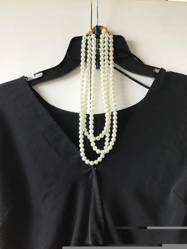Pearl Necklace in Jewellery & Watches in City of Montréal - Image 3