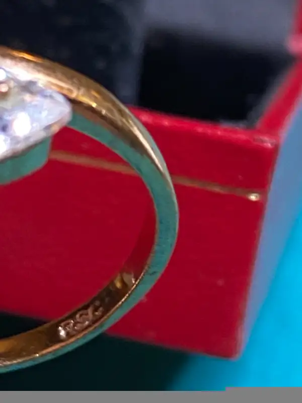 Ring RSC With Nice Crystal in Arts & Collectibles in Vancouver - Image 7