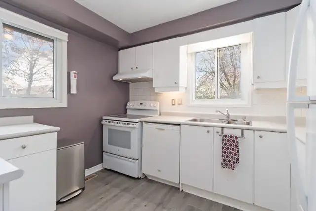 End-Unit Townhome with Basement for Rent in Heart Lake East in Long Term Rentals in Mississauga / Peel Region - Image 3
