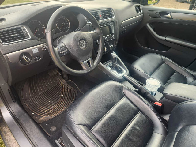 2013 Volkswagen Jetta TDI in Cars & Trucks in Edmonton - Image 3