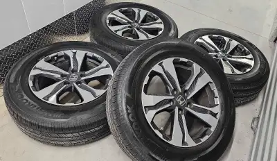 Set of 4 Honda CR-V OEM rims good condition