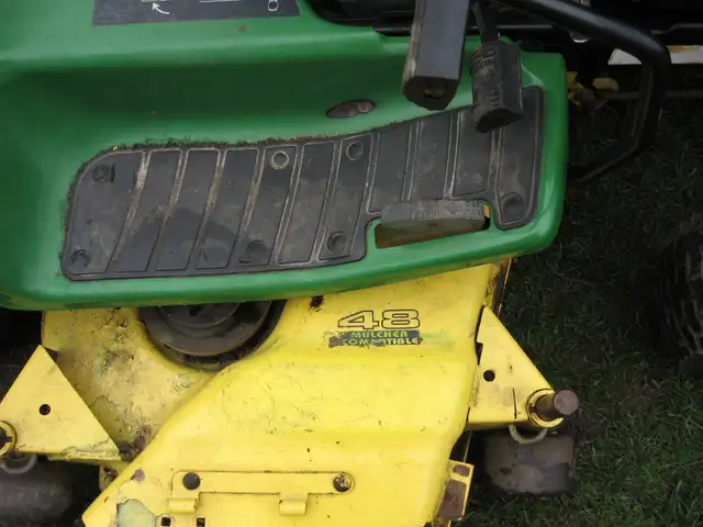 John Deere LX188 for sale in Lawnmowers & Leaf Blowers in Belleville - Image 8