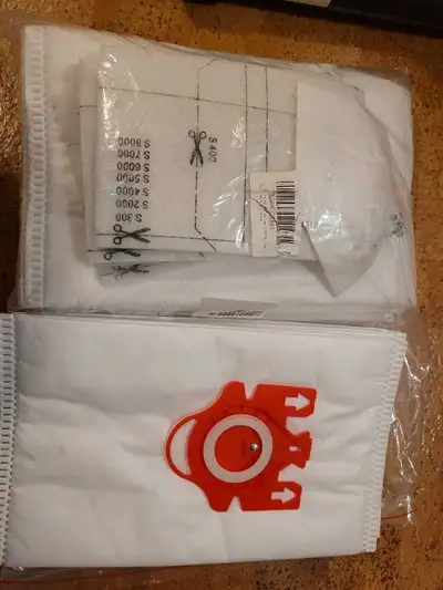 Set of 13 Miele vacuum bags New Pick up in bridlewood area