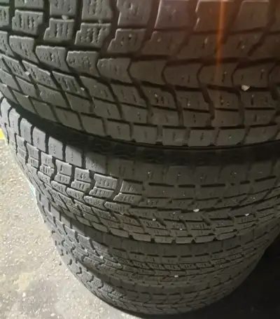 Set of 4 winter tires 225/65R17 No patches Good amount of tread depth Dunlop Grandtrek winter tires