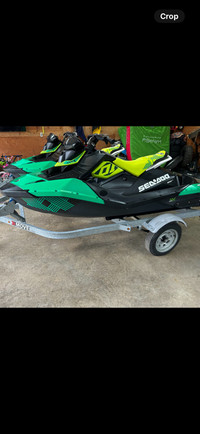 Two seadoo spark trixx (financing available)