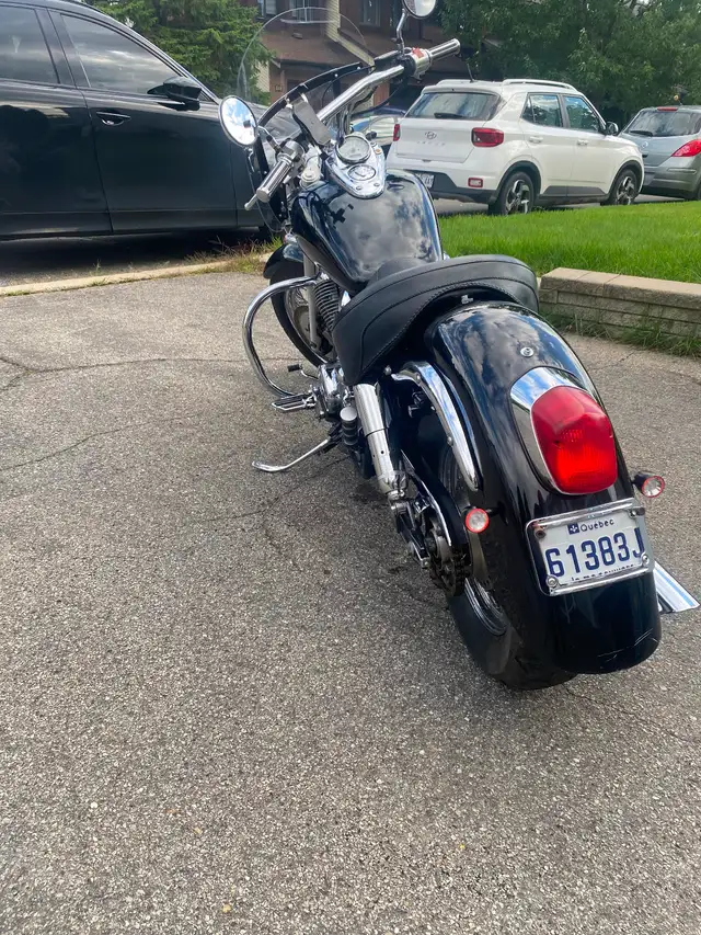 Honda Shadow VT750 Ace Deluxe $2500 (Nego) in Street, Cruisers & Choppers in Laval / North Shore - Image 6