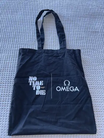 NEW OMEGA TOT BAG LIVE & LET DIE JAMES BOND 007 SEAMASTER WATCH, View more