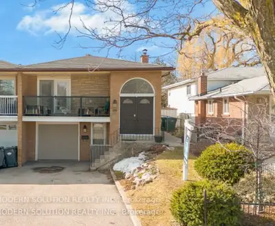 3 Bedroom House for Rent – Mississauga (Applewood Area) – $3,000 + Utilities Price: $3,000/month Loc...