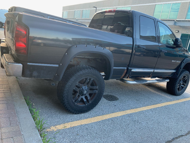 2007 LIFTED DODGE RAM 1500 LARAMIE in Cars & Trucks in Markham / York Region - Image 3