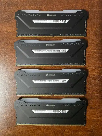 Corsair Vengeance RGB Pro 32GB (4x8GB) DDR4 3200MHz — Like New, View more