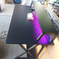 Linon  Turbo Desk Black with LED Lights. 