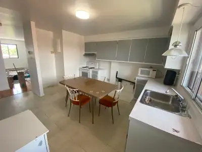 JOLI 4 1 /2 À LOUER À MONTRÉAL DISPONIBLE IMMÉDIATEMENT OU 1ER JUIN 2026 SITUÉ AU TROSIÈME ÉTAGE D'U...