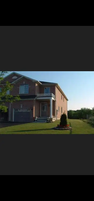 LOCATION! LOCATION! LOCATION! ●1 Bedroom with large walk-in closet ●1 Car Parking ●Separate Private...