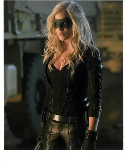 Arrow, Green Arrow items: photograph, comic, View more