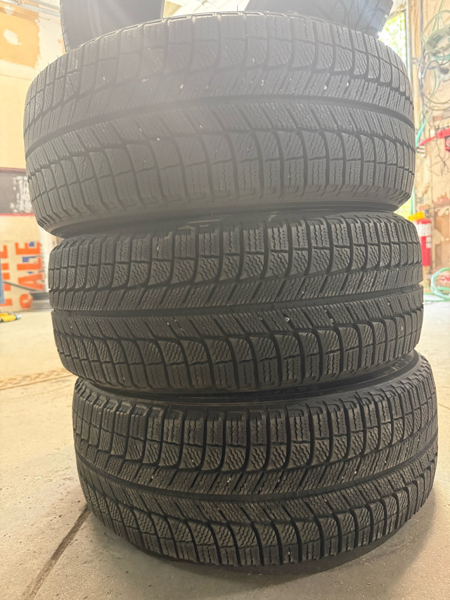 225/55/17 Michelin Xice 3  in Tires & Rims in Oshawa / Durham Region - Image 4