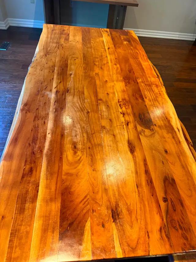 Wooden Dining Table in Dining Tables & Sets in City of Toronto - Image 3