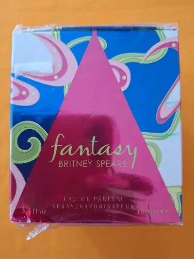 Fantasy Perfume Spray 100ml, new sealed Box.
