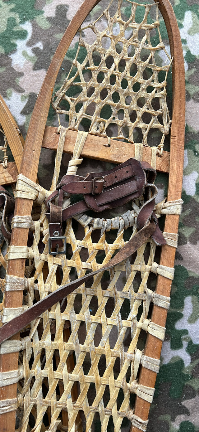 Vintage Snow Shoes in Fishing, Camping & Outdoors in Cole Harbour - Image 2