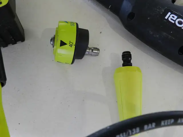 RYOBI 1800 PSI 1.2 GPM Cold Water Electric Pressure Washer + Sur in Other in Belleville - Image 5